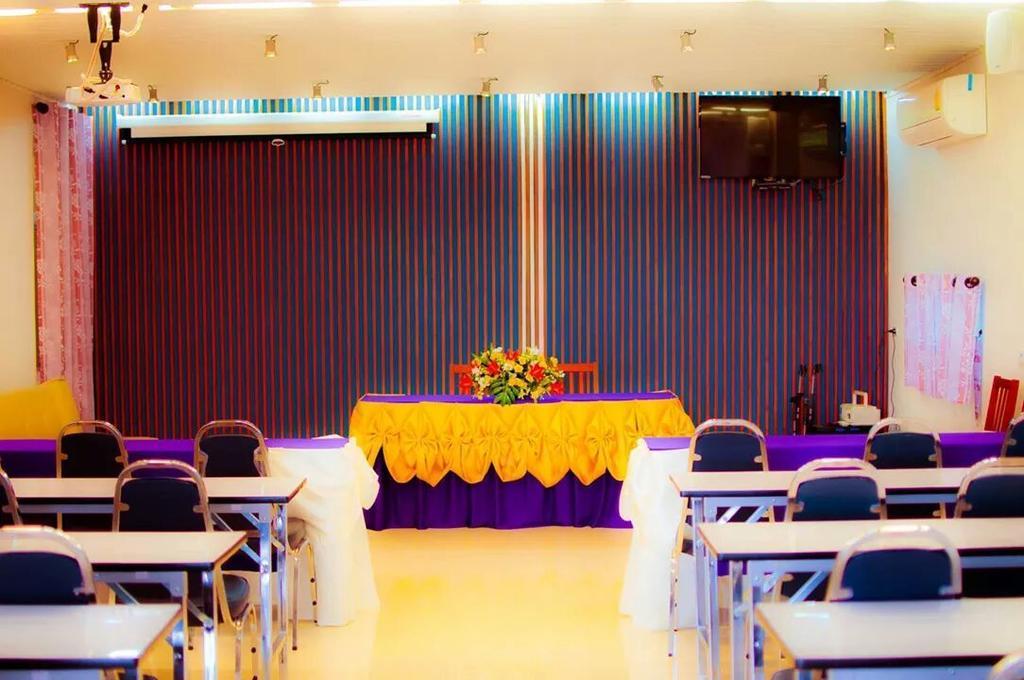 Fig Boutique Hotel Kamphaeng Phet Exterior foto